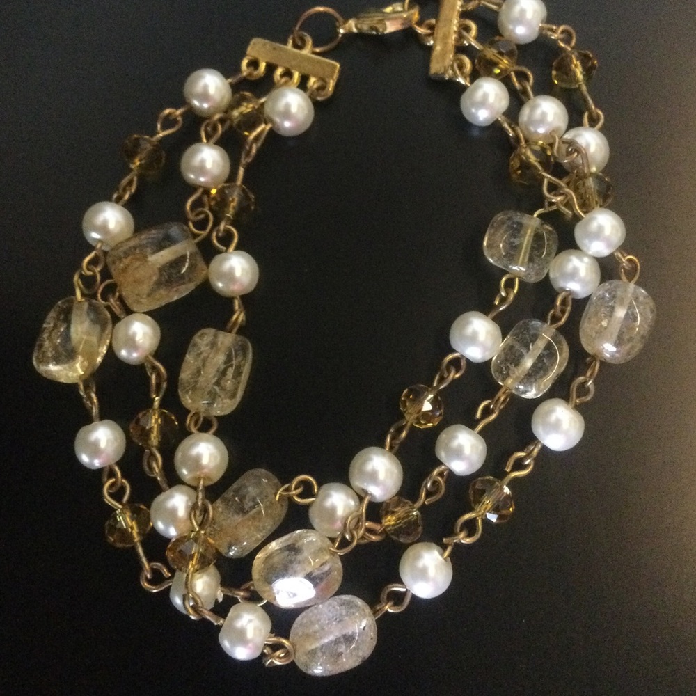 Lemon quartz crystal and faux pearl beaded bracelet